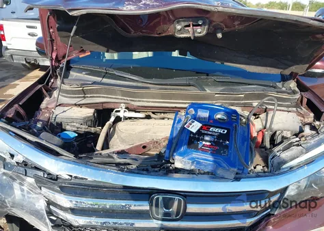 2016 Honda Pilot Elite z USA, uszkodzony, nr VIN 5FNYF6H03GB122775